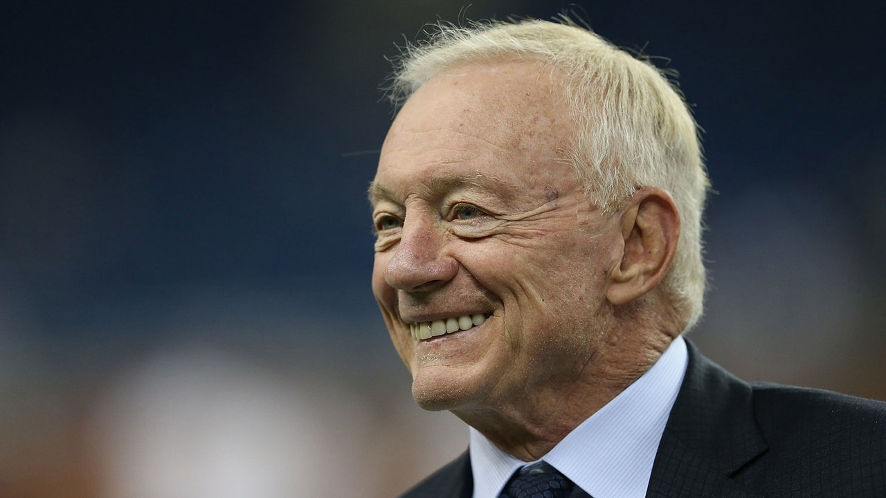 With Cowboys in turmoil, Jerry Jones speaks out: All good here